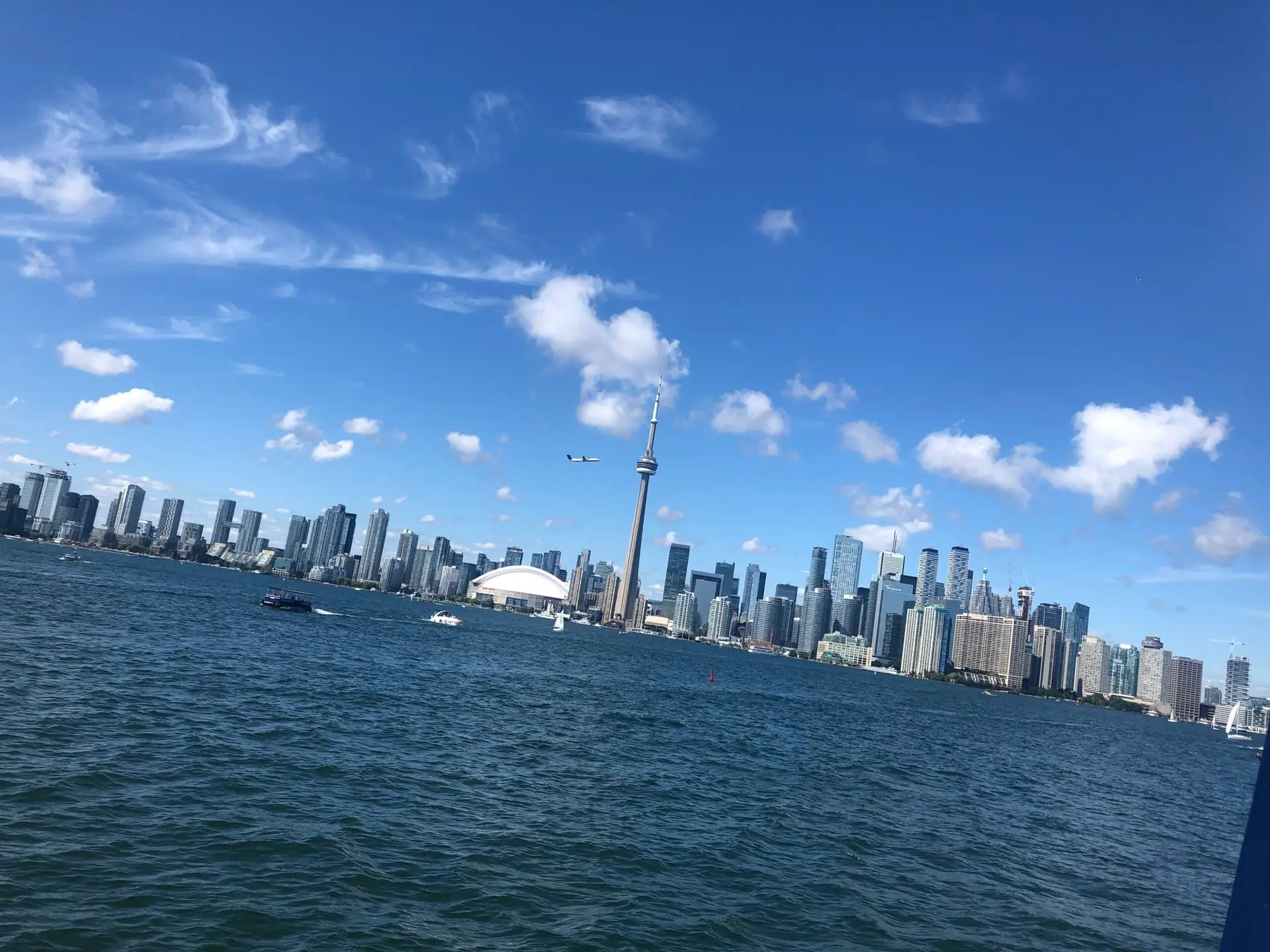 Exploring Toronto: 5 Unforgettable Experiences
