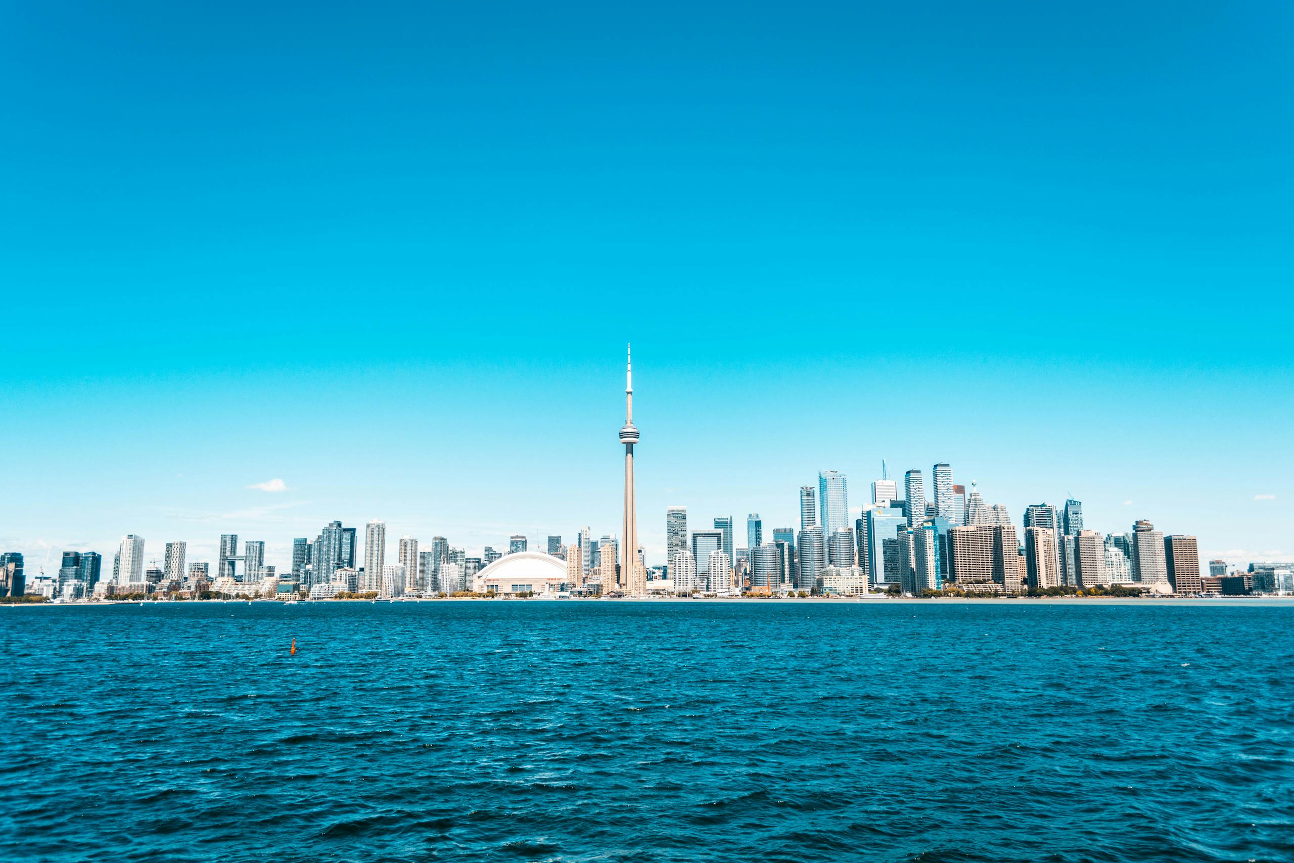 Navigating Toronto: Essential Itineraries for New Immigrants
