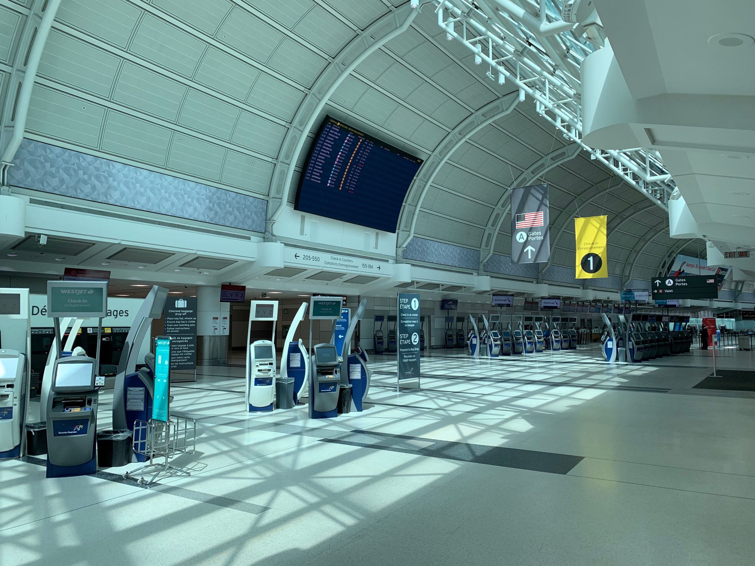 Best Hotels Near Pearson Airport 2026: Complete Mississauga Airport Guide